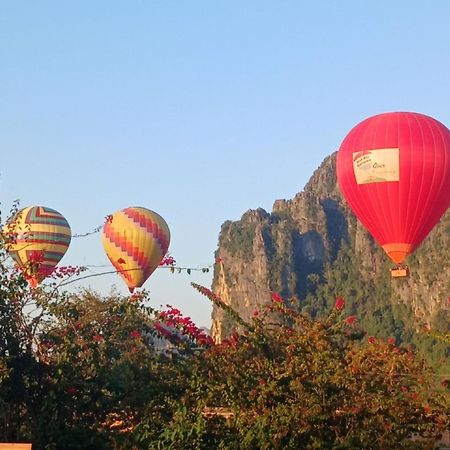 Riverside Garden Hostel Vang Vieng Esterno foto