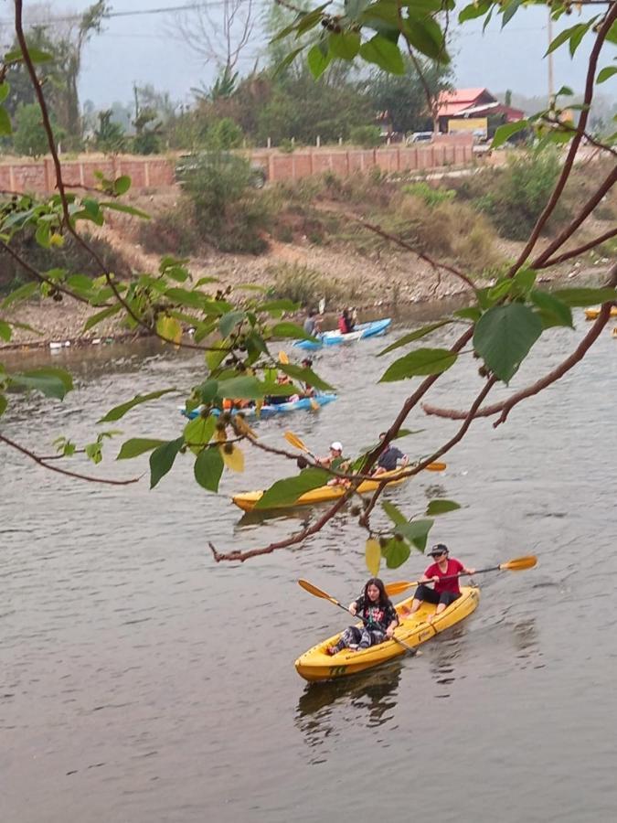 Riverside Garden Hostel Vang Vieng Esterno foto