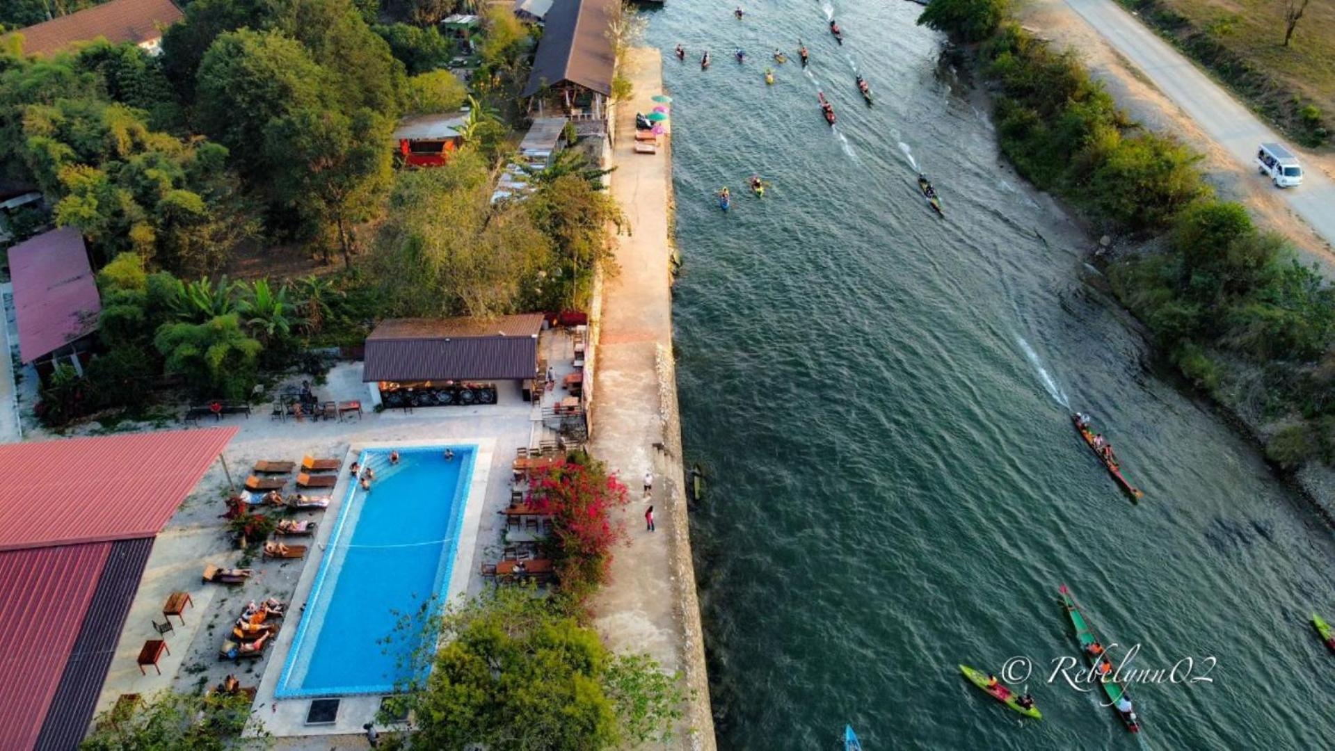 Riverside Garden Hostel Vang Vieng Esterno foto