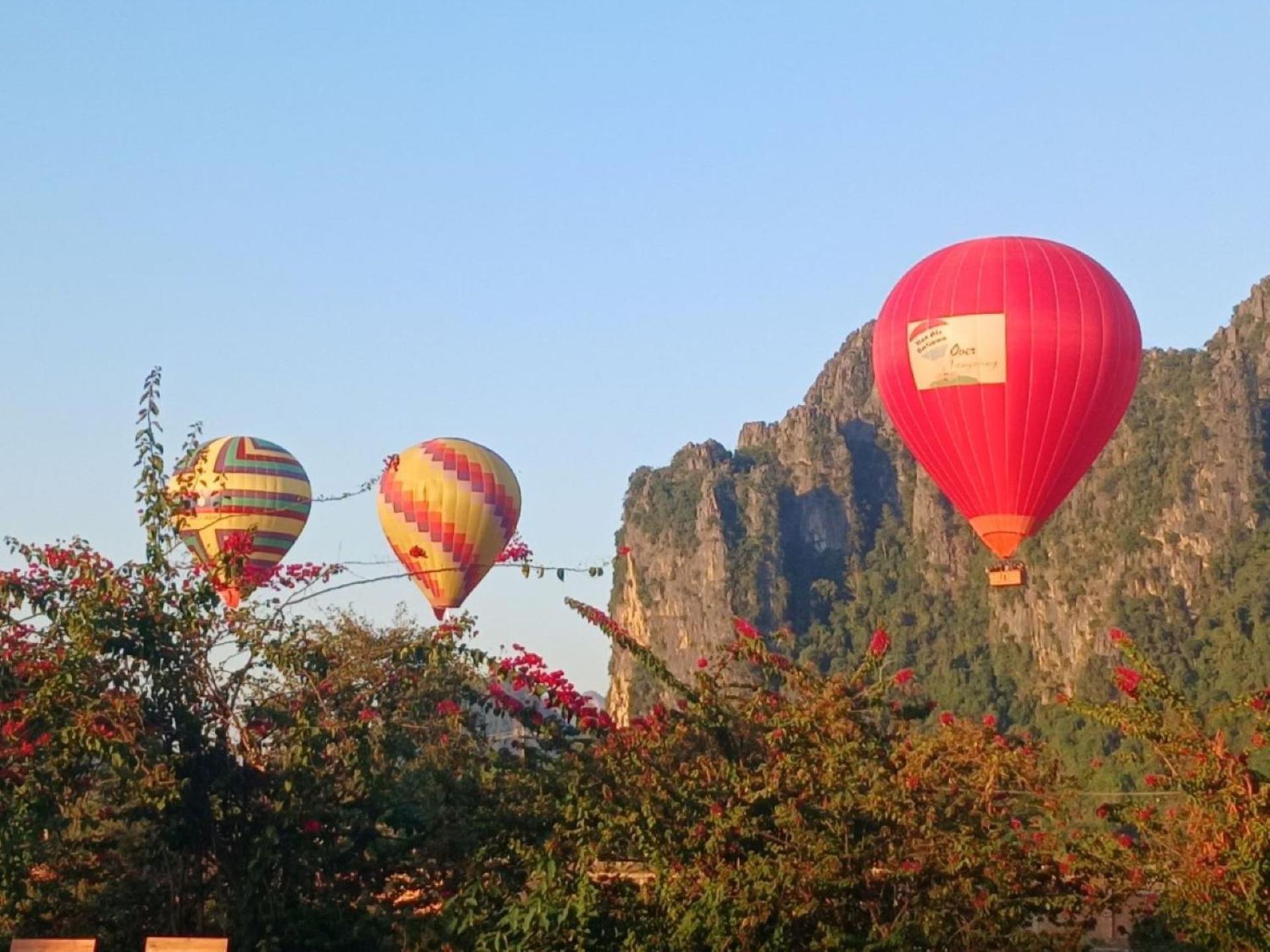 Riverside Garden Hostel Vang Vieng Esterno foto